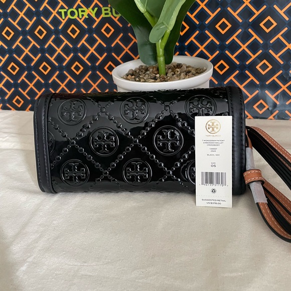 New✨ tory burch T monogram patent embossed wallet crossbody - Picture 13 of 16